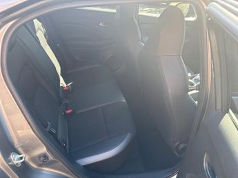 NISSAN JUKE 1.6 Hybrid N-Connecta 5dr Auto