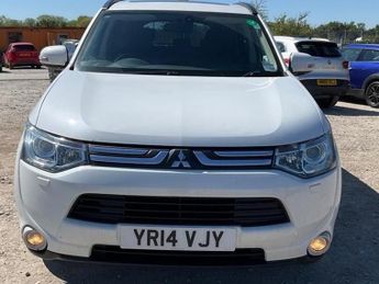 MITSUBISHI OUTLANDER 2.2 DI-D GX4 5dr Auto ++ PANROOF / NAV / CAMERA / 4WD / 7 SEATS 
