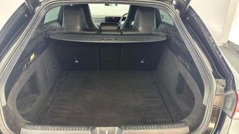 MERCEDES-BENZ CLA 2.0 CLA220 AMG Line (Premium) Shooting Brake 5dr Petrol 7G-DCT E