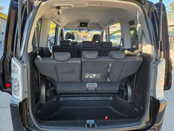 HONDA STEPWAGON Spada Z 8 seater Fresh Import warranted mileage ULEZ compliance 