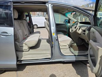 TOYOTA ESTIMA Petrol 8 seater Fresh Import warranted low mileage 