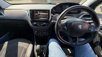 PEUGEOT 208 1.2 VTi Active 5dr