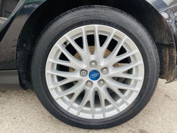FORD FOCUS 1.0 125 EcoBoost Zetec 5dr