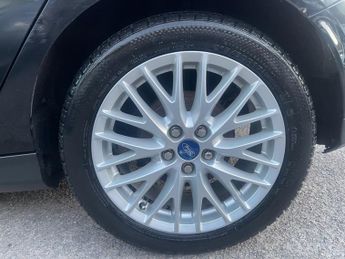 FORD FOCUS 1.0 125 EcoBoost Zetec 5dr