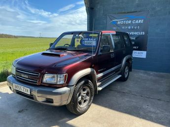 Isuzu Trooper 3.0 TD Duty 7 seat 5dr
