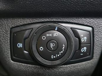 FORD TRANSIT COURIER 1.5 TDCi Van [6 Speed]