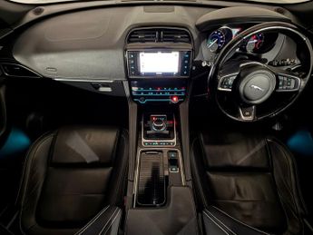 JAGUAR F-PACE 2.0d R-Sport 5dr Auto AWD