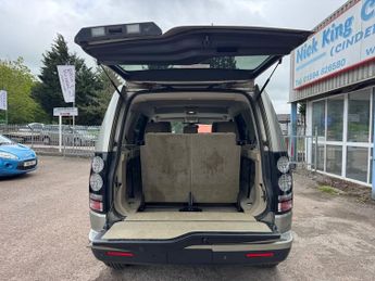 LAND ROVER DISCOVERY 3.0 SDV6 XS 5dr Auto