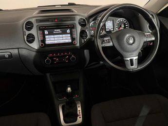 VOLKSWAGEN TIGUAN 2.0 TDi BlueMotion Tech SE 5dr DSG