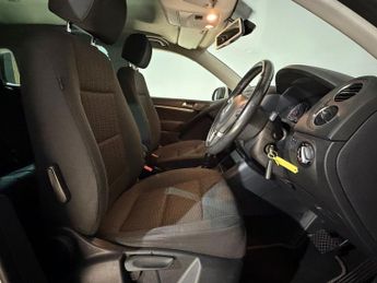 VOLKSWAGEN TIGUAN 2.0 TDi BlueMotion Tech SE 5dr DSG