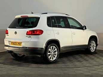VOLKSWAGEN TIGUAN 2.0 TDi BlueMotion Tech SE 5dr DSG