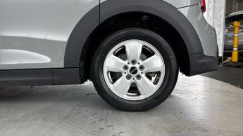 MINI HATCH 1.5 Cooper Classic 5dr Auto