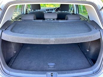 VOLKSWAGEN GOLF 1.6 TDI 105 SE 5dr DSG