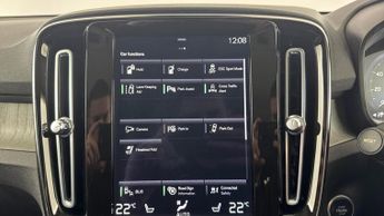 VOLVO XC40 1.5h T5 Twin Engine Recharge 10.7kWh Inscription Pro SUV 5dr Pet