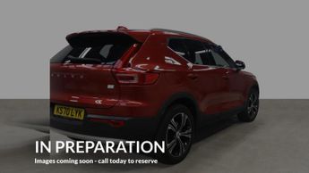 VOLVO XC40 1.5h T5 Twin Engine Recharge 10.7kWh Inscription Pro SUV 5dr Pet