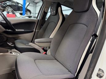 RENAULT ZOE 65kW Dynamique Intens 5dr Auto