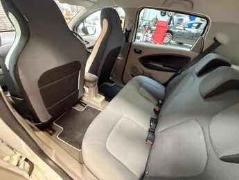 RENAULT ZOE 65kW Dynamique Intens 5dr Auto