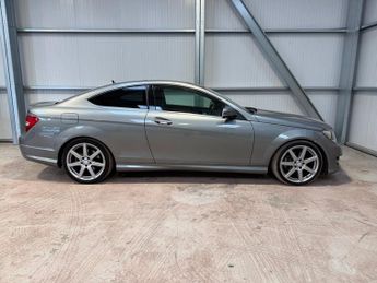 MERCEDES-BENZ C CLASS C220 CDI AMG Sport Edition 2dr Auto [Premium Plus]