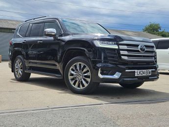 Toyota Land Cruiser ZX LC300 V6 PETROL FRESH IMPORT DELIVERY MILEAGE ONLY 