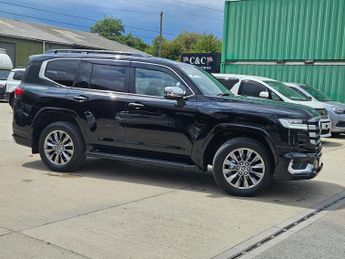 Toyota Land Cruiser ZX LC300 V6 PETROL FRESH IMPORT DELIVERY MILEAGE ONLY 