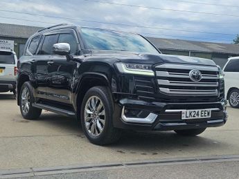 TOYOTA LAND CRUISER ZX LC300 V6 PETROL FRESH IMPORT DELIVERY MILEAGE ONLY 