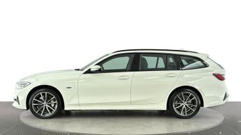 BMW 3 SERIES 2.0 330e 12kWh Sport Pro Touring 5dr Petrol Plug-in Hybrid Auto 