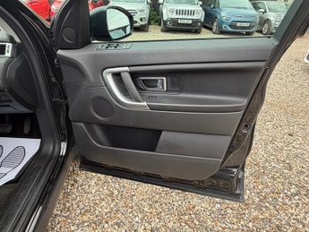 LAND ROVER DISCOVERY SPORT 2.0 TD4 180 SE Tech 5dr Auto