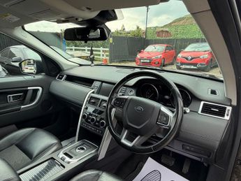 LAND ROVER DISCOVERY SPORT 2.0 TD4 180 SE Tech 5dr Auto