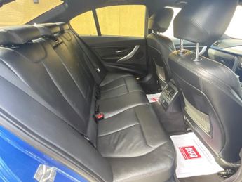BMW 3 SERIES 320i xDrive M Sport 4dr Step Auto