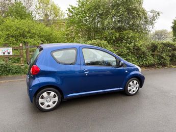 TOYOTA AYGO 1.0 VVT-i Blue 3dr MMT