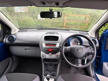TOYOTA AYGO 1.0 VVT-i Blue 3dr MMT