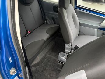 TOYOTA AYGO 1.0 VVT-i Blue 3dr MMT