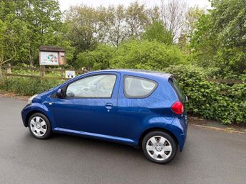 TOYOTA AYGO 1.0 VVT-i Blue 3dr MMT