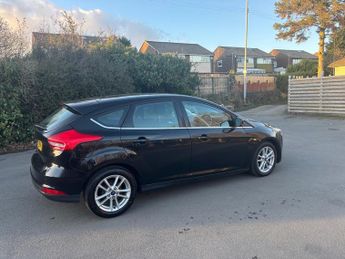 FORD FOCUS 1.6 125 Zetec 5dr Powershift