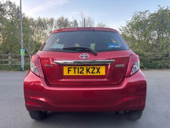 TOYOTA YARIS 1.33 VVT-i TR 5dr Multidrive S