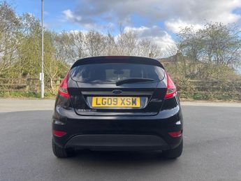 FORD FIESTA 1.4 Titanium 5dr Auto