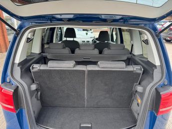 VOLKSWAGEN TOURAN 2.0 TDI 170 Sport 5dr DSG ++ 7 SEATS / SENSORS / AIR CON ++