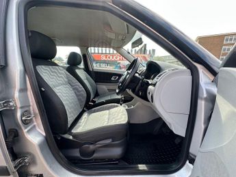 SKODA FABIA 1.6 16V 2 5dr Tiptronic