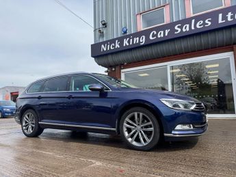 Volkswagen Passat 2.0 TDI GT 5dr ++ PANROOF / NAV / 1 OWNER / ULEZ / VW HISTORY ++