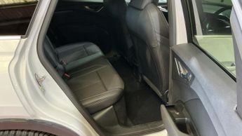 AUDI Q4 E-TRON 150kW 40 82kWh S Line 5dr Auto
