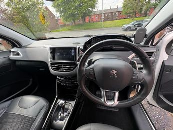 PEUGEOT 2008 1.6 e-HDi Allure 5dr EGC