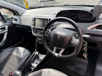 PEUGEOT 2008 1.6 e-HDi Allure 5dr EGC