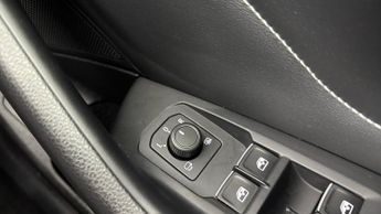 VOLKSWAGEN PASSAT 1.5 TSI EVO R-Line Estate 5dr Petrol DSG Euro 6 (s/s) (150 ps)