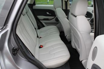 LAND ROVER RANGE ROVER EVOQUE 2.2 SD4 Pure 5dr Auto [Tech Pack]