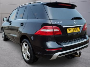 MERCEDES-BENZ M CLASS ML250 CDi BlueTEC AMG Sport 5dr Auto