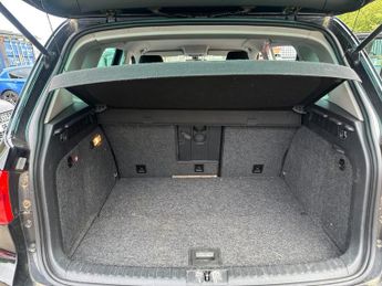 VOLKSWAGEN TIGUAN 2.0 TDi R-Line 5dr Auto