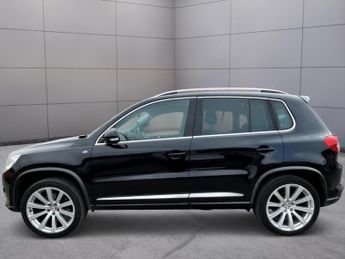 VOLKSWAGEN TIGUAN 2.0 TDi R-Line 5dr Auto
