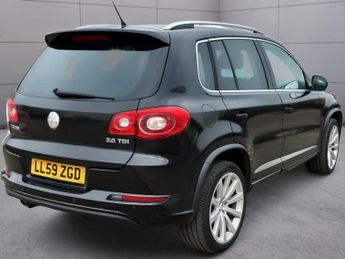 VOLKSWAGEN TIGUAN 2.0 TDi R-Line 5dr Auto