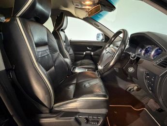 VOLVO XC90 2.4 D5 [200] R DESIGN 5dr Geartronic