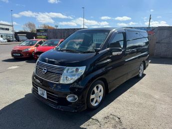 NISSAN ELGRAND 2.5 HIGHWAY STAR 4WD